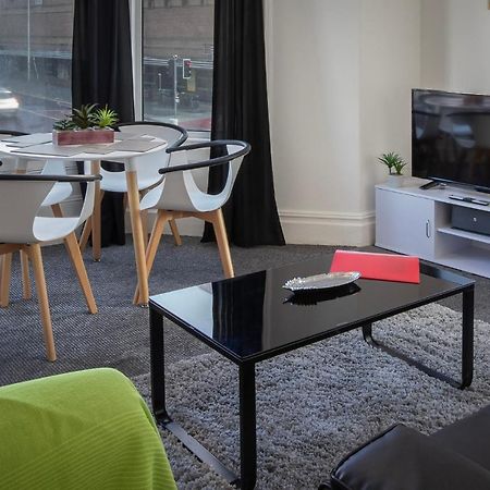 02 Springfield - Sleeps 6 Apartment แบล็คพูล ภายนอก รูปภาพ