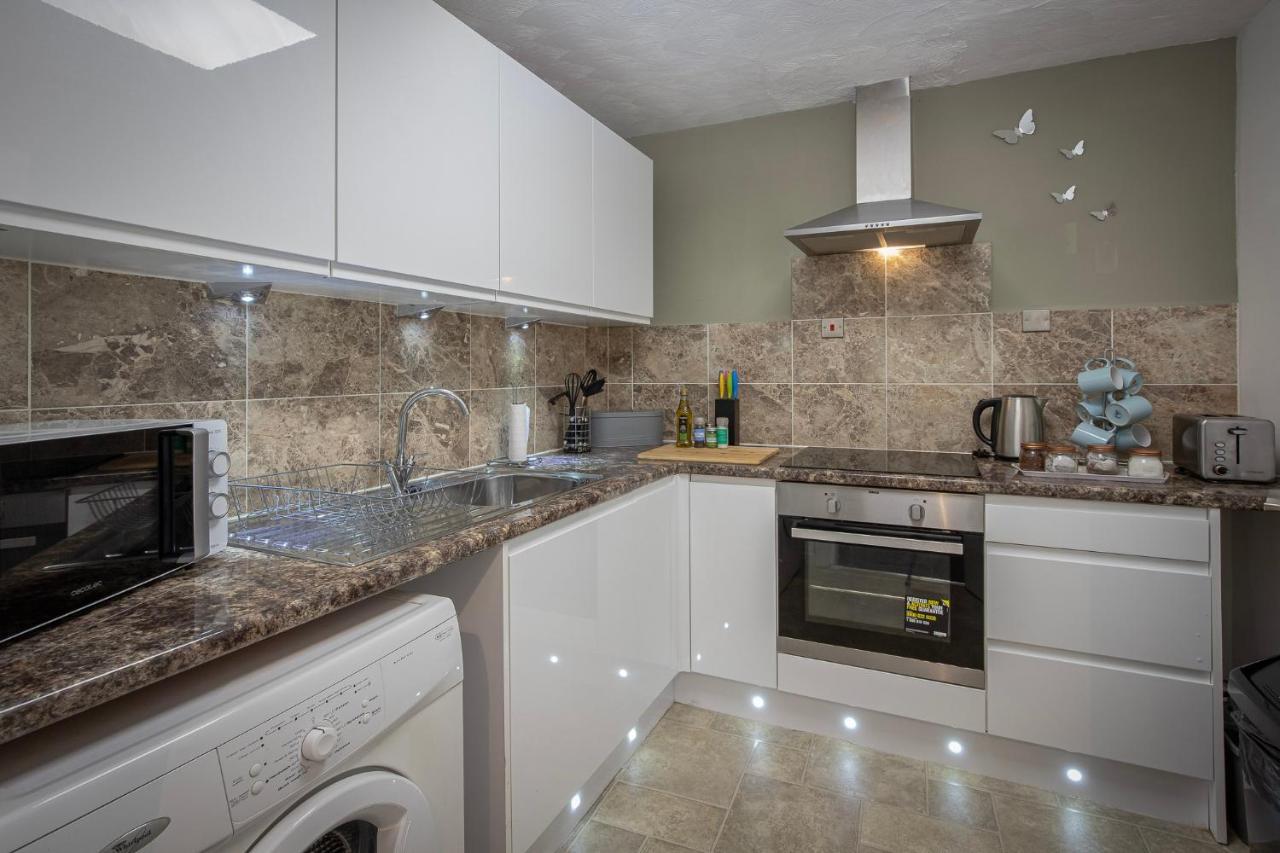 02 Springfield - Sleeps 6 Apartment แบล็คพูล ภายนอก รูปภาพ