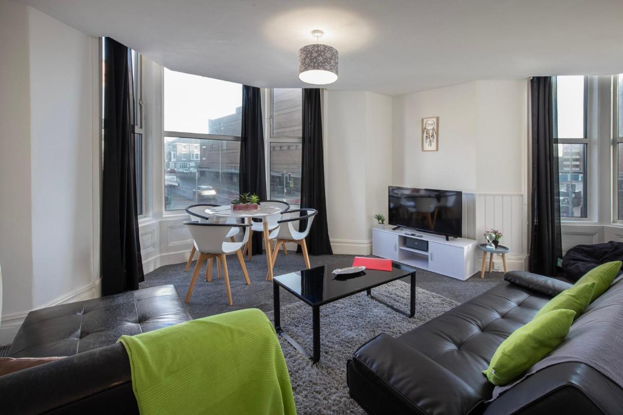 02 Springfield - Sleeps 6 Apartment แบล็คพูล ภายนอก รูปภาพ