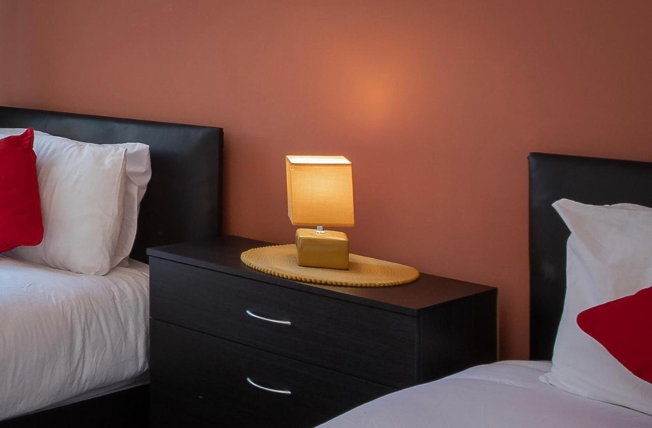 02 Springfield - Sleeps 6 Apartment แบล็คพูล ภายนอก รูปภาพ