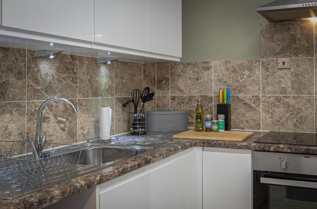 02 Springfield - Sleeps 6 Apartment แบล็คพูล ภายนอก รูปภาพ